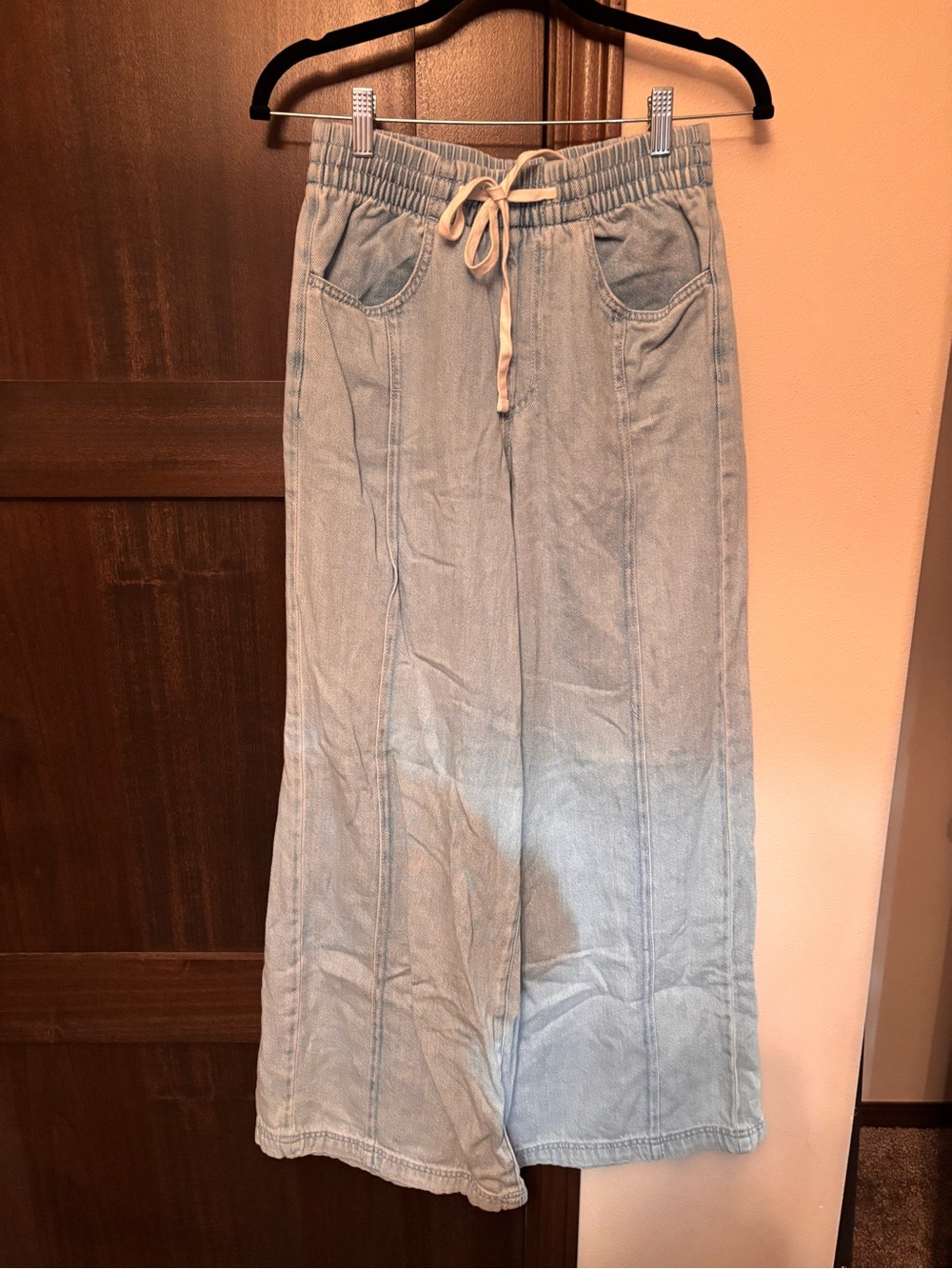 Universal Thread Light Blue Wide Leg Drawstring Jeans